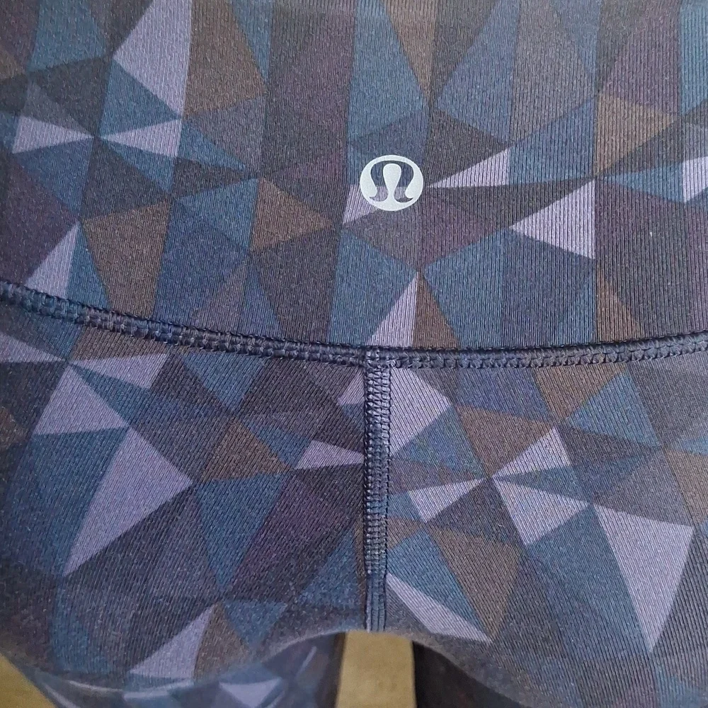 Lululemon Wunder Under Pant II 3D Stained Glass Love Nightfall Size 4